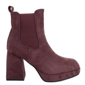 Ciara Brown wide heel boots