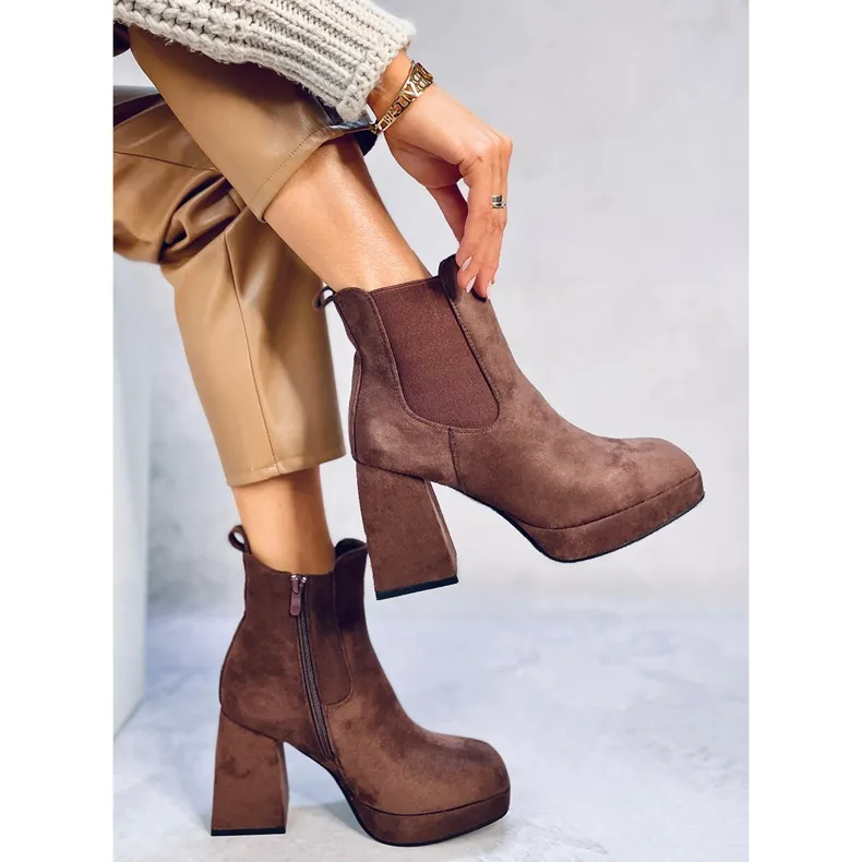 Ciara Brown wide heel boots