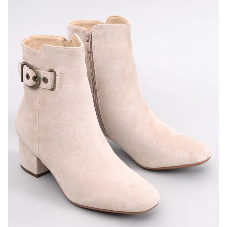 Lanne Beige low heel boots