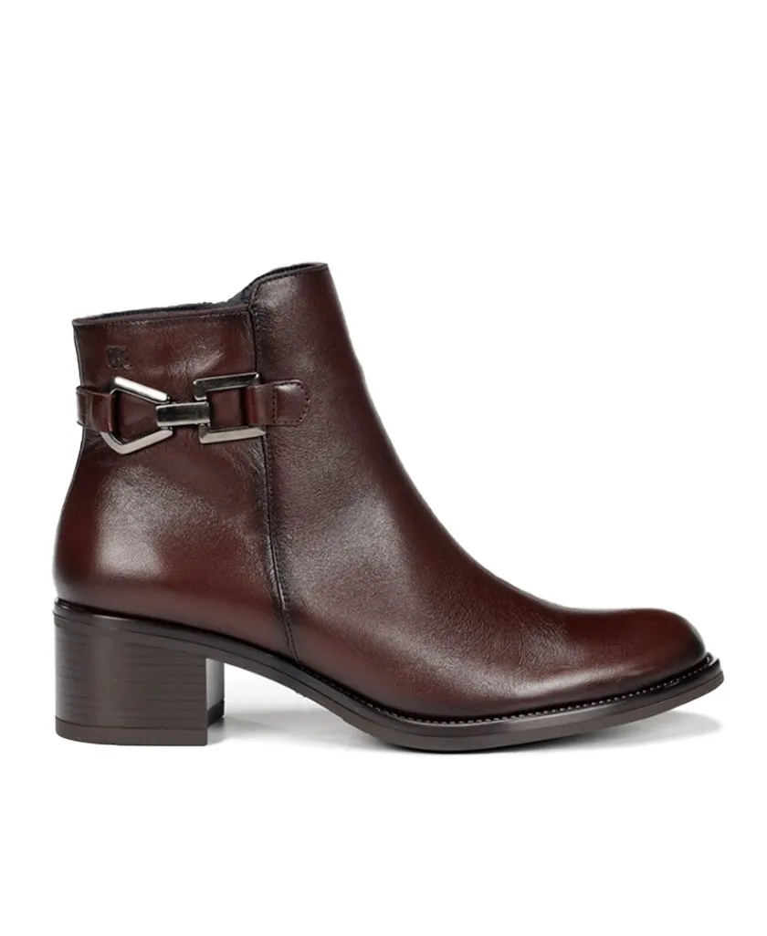 Leather ankle boots with link Dorking Chiara D9347