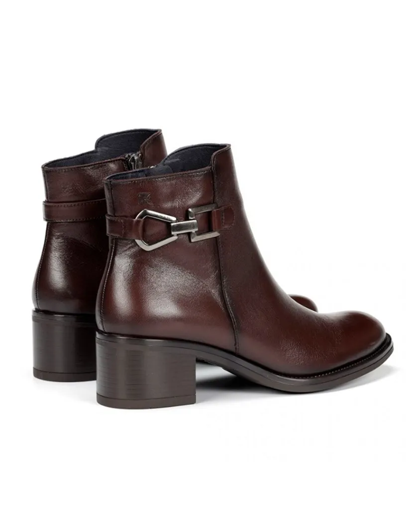 Leather ankle boots with link Dorking Chiara D9347