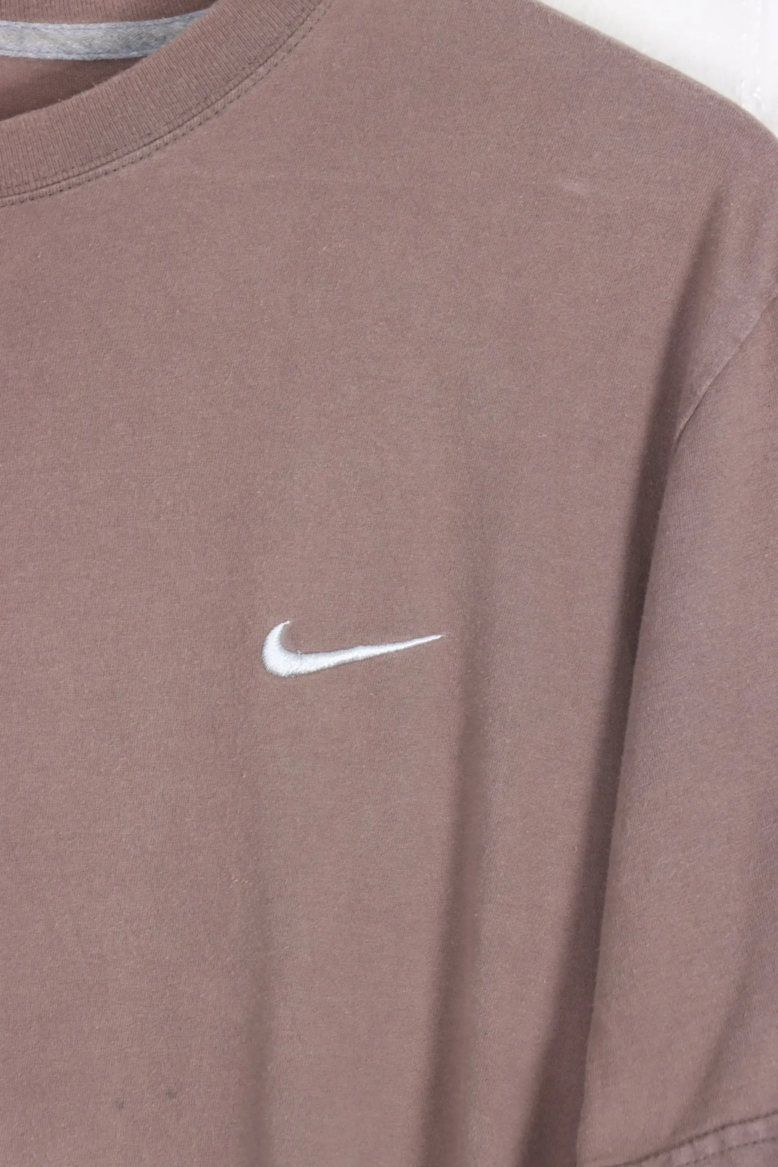 NIKE Brown Embroidered Swoosh Classic Tee (L)