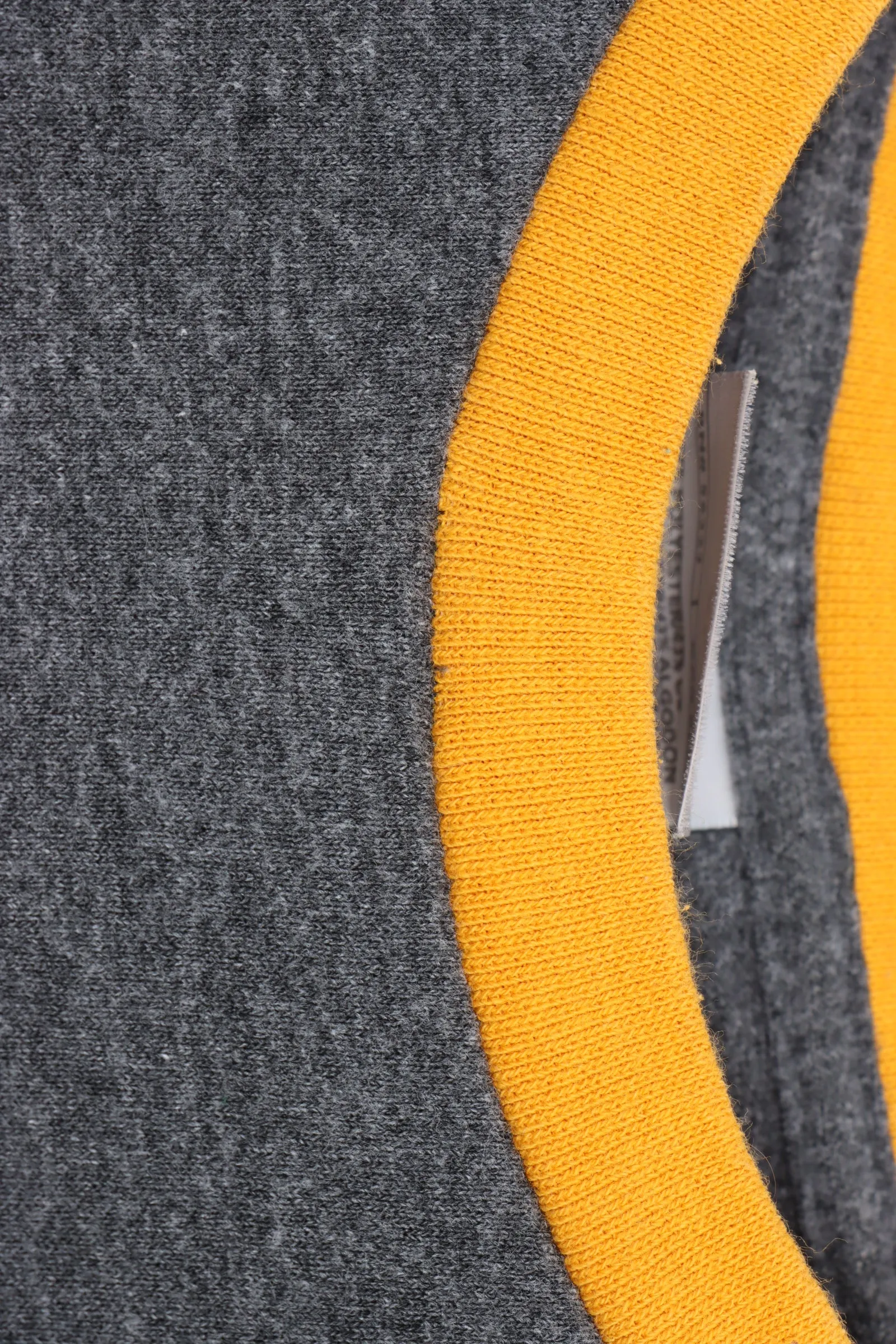 NIKE Embroidered Grey & Mustard Ringer Tee (XL)