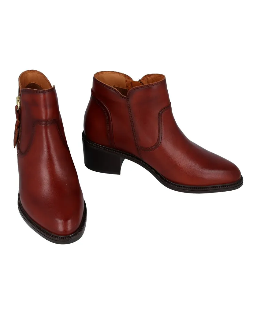 Pikolinos Bacarot W2D-8674 leather ankle boots