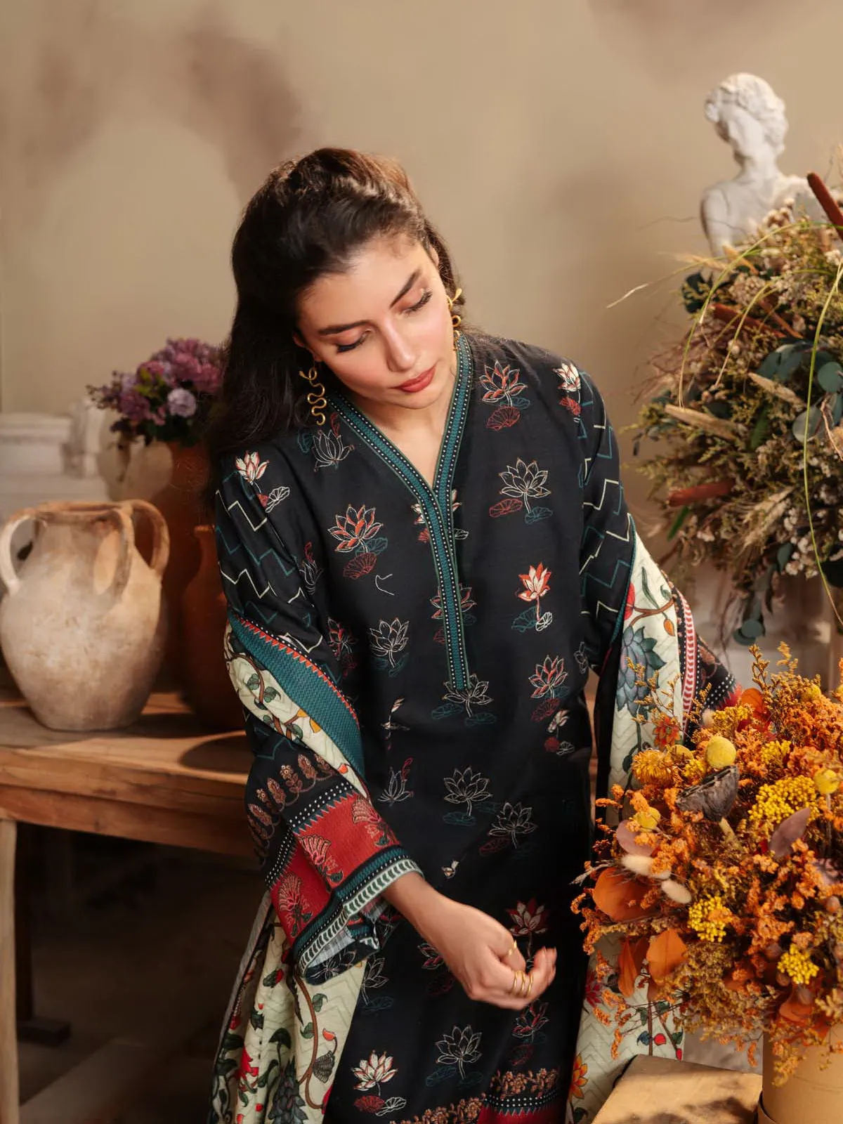 Sahar Fall Winter Unstitched Printed Khaddar 3Pc Suit SKWP-V2-23-05