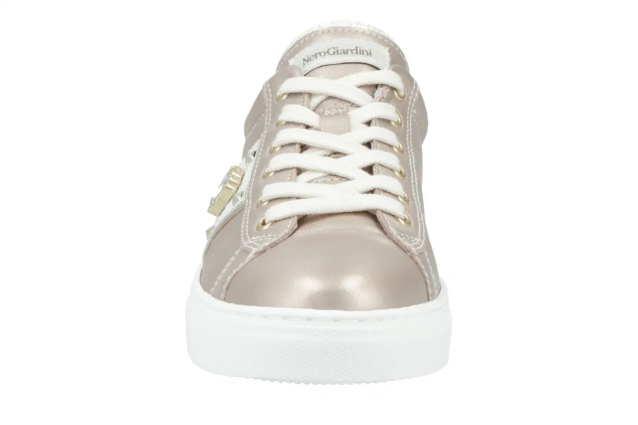 SNEAKERS NEROGIARDINI DONNA PLATINO E115286D/675