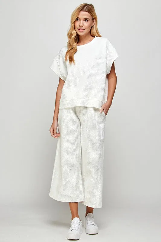 Textured Cropped Wide Pants