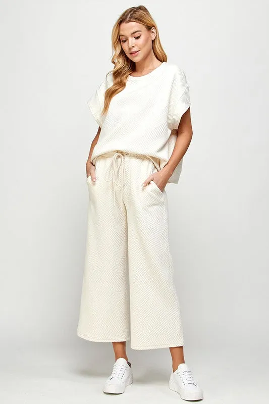 Textured Cropped Wide Pants