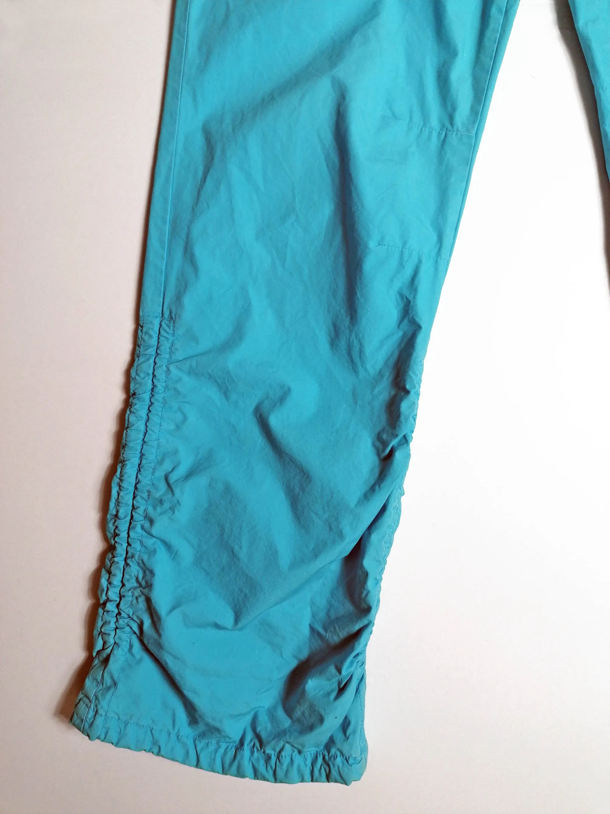 Y2K Soft Shell Low-Waist Blue Cargo Pants - size M-L